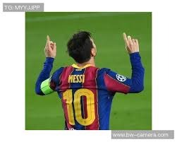 NBA：勇士主场险胜小牛