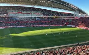 字母在70年代砍250分？迈克-詹姆斯：过去可不惯着走步&翻腕&二带